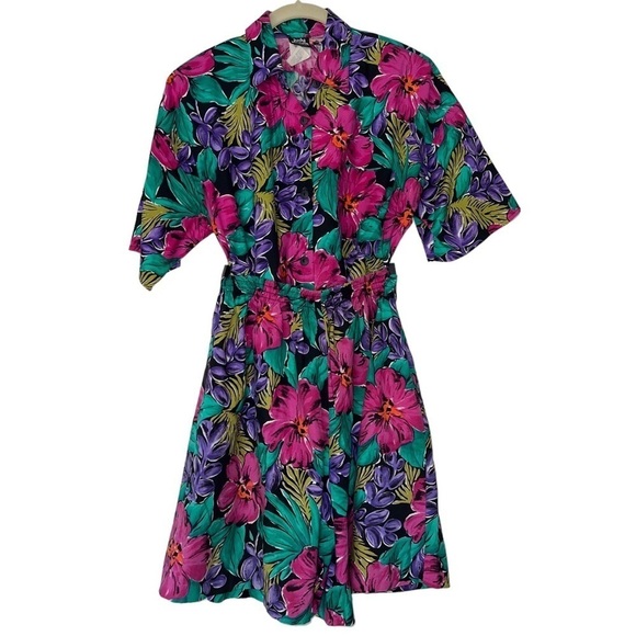 Judy Knapp Pants - ***vintage**** JUDY KNAPP FLORAL PRINT TOP AND SHORTS SET - SIZE M